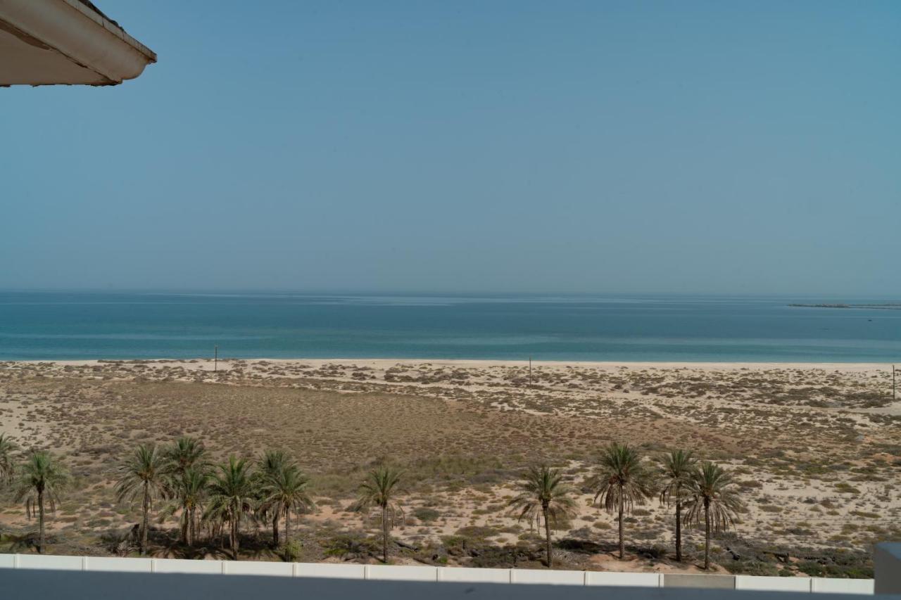 Seabreeze Apartment - Full Seaview Al Hamra Beach 拉斯阿尔卡麦 外观 照片